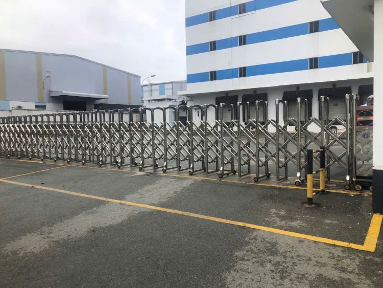 Sửa cổng xếp tại TP.HCM