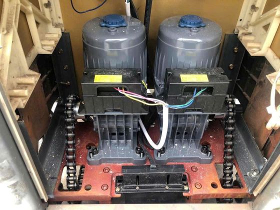 Thay-motor-cong-xep-khong-ray